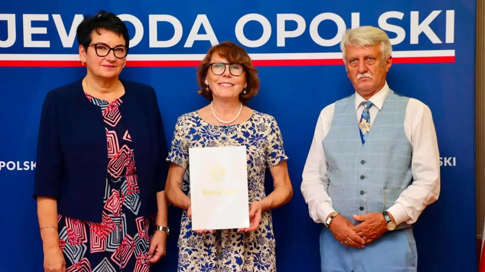 Powiat Nyski otrzymał dotację na odbudowę drogi i budowę ścieżki pieszo-rowerowej